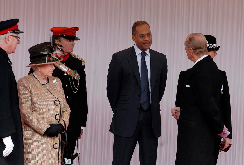 08-0632 15 
 State visit of Nicolas Sarkozy, President of the French Republic and Madame Nicolas Sarkozy, Windsor Riverside Station, with HM queen and the Duke of Ed - Mike Swift 25/3/08