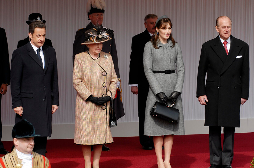 08-0632 28 
 State visit of Nicolas Sarkozy, President of the French Republic and Madame Nicolas Sarkozy, Windsor Riverside Station, with HM queen and the Duke of Ed - Mike Swift 25/3/08