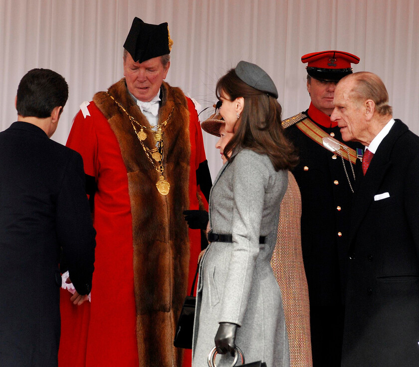 08-0632 18 
 State visit of Nicolas Sarkozy, President of the French Republic and Madame Nicolas Sarkozy, Windsor Riverside Station, with HM queen and the Duke of Ed - Mike Swift 25/3/08